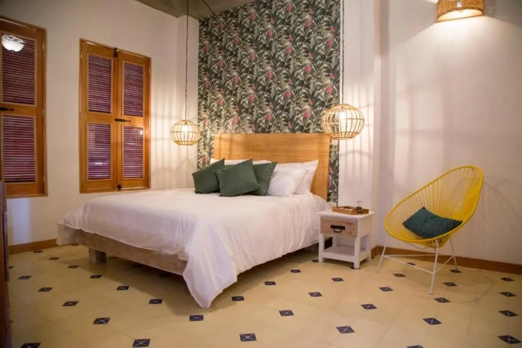 Standard Triple room