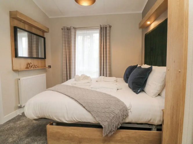 18 Manleigh Park