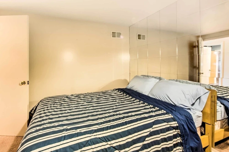 3 Bedrooms Apartment