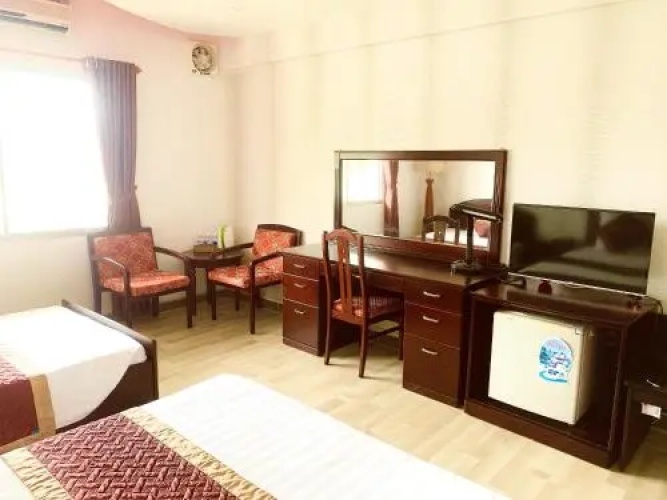 Que Huong Hotel
