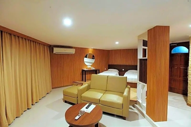 Deluxe (Upper Floor) Double Suite