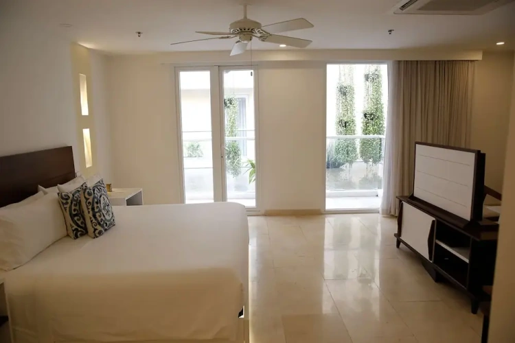 Deluxe Double Suite