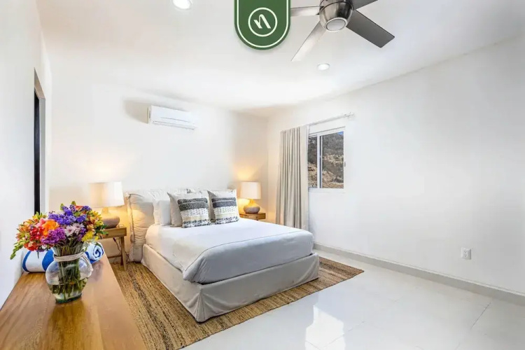 Brand New 3 BR Penthouse - Oceanview Rooftop Pool