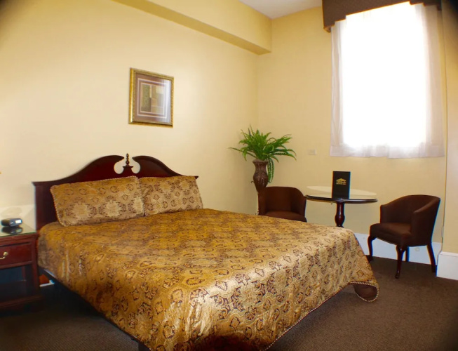 The Stockade Inn