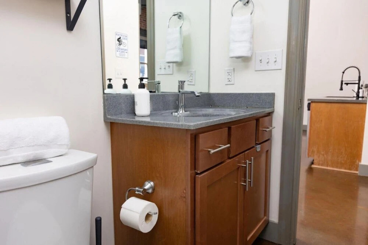 Trendy 1 Br Loft Apt Downtown With Exposed Brick