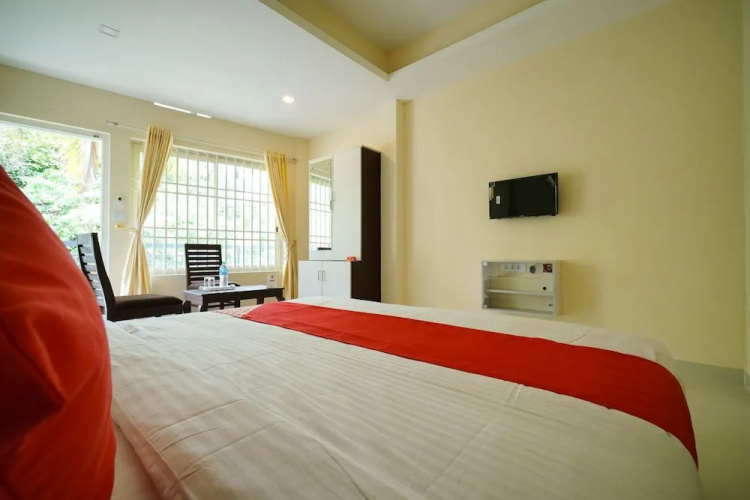 OYO 22426 Manha Residency