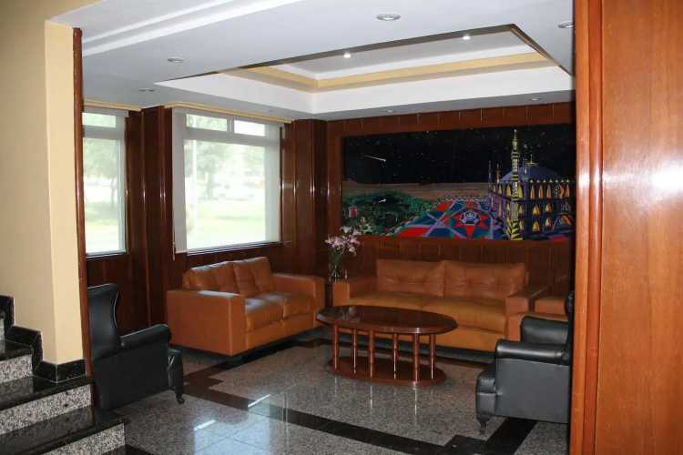 Hotel Estrella de Oriente by OYO Rooms