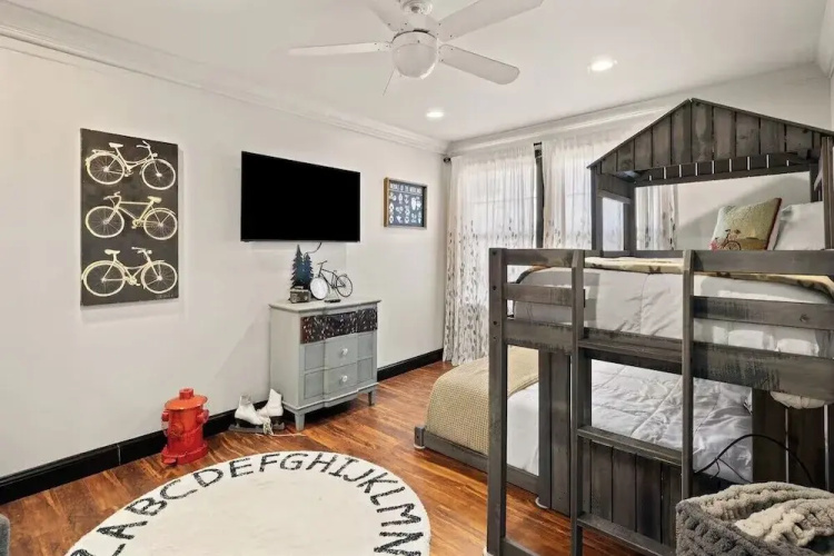The Three Bears Retreat - King suites