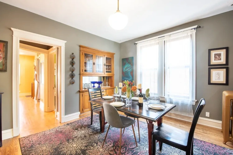 2 Bedrooms Classic Apartment with garden view