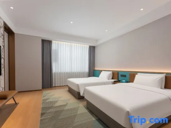 Deluxe Family Suite