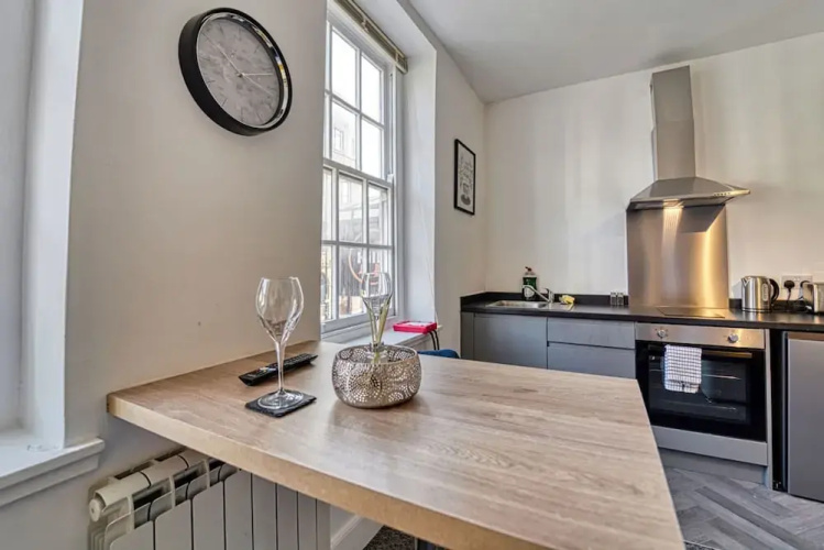 Host Stay Hills Apartment