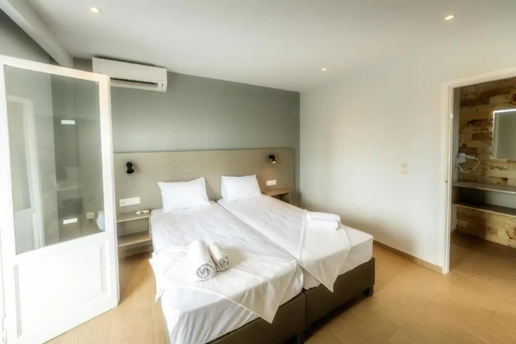 Standard Quadruple room with balcony