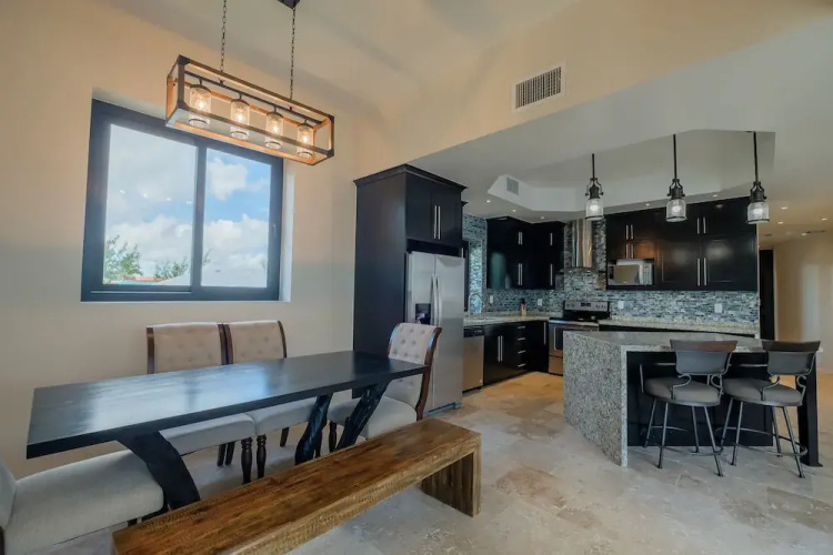 Diamante Beachfront Suites