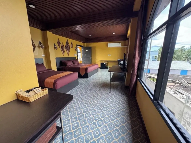 Phoenix Room