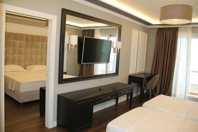 Premium Hotel Beach photo 8