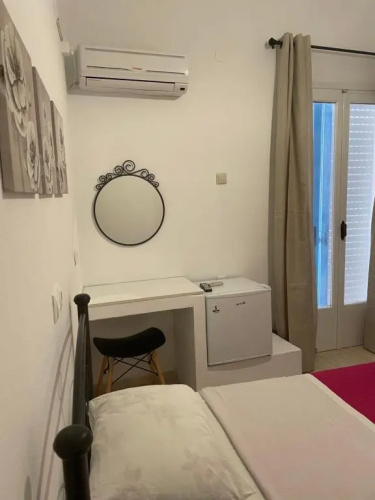 Nikos Hotel