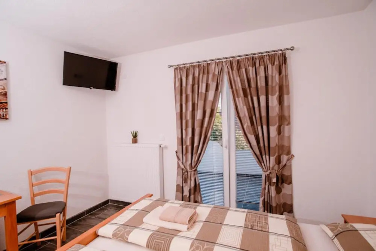House Karakas