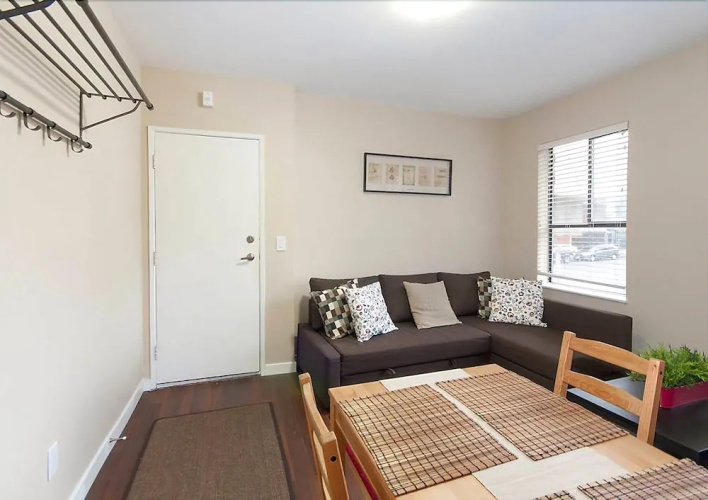 Cozy 2BR in Downtown Vancouver by Namastay