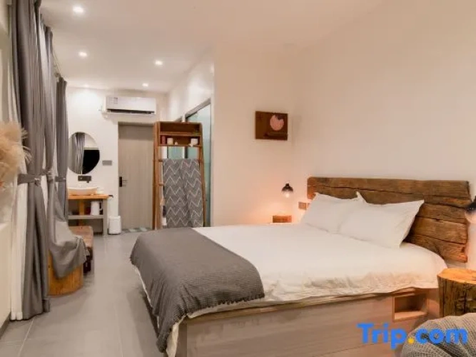 Standard Double room with balcony and with view