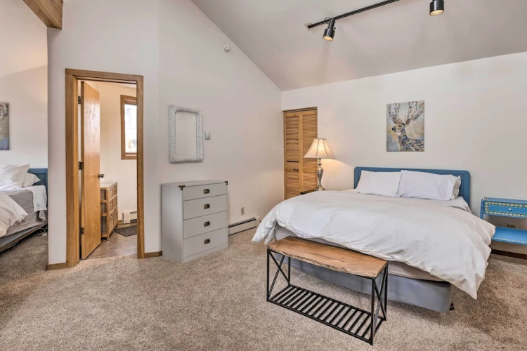 Private Balcony & Resort Perks: Silverthorne Condo