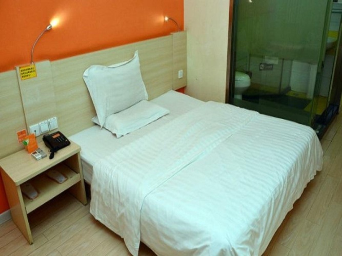 Standard Double room with city view