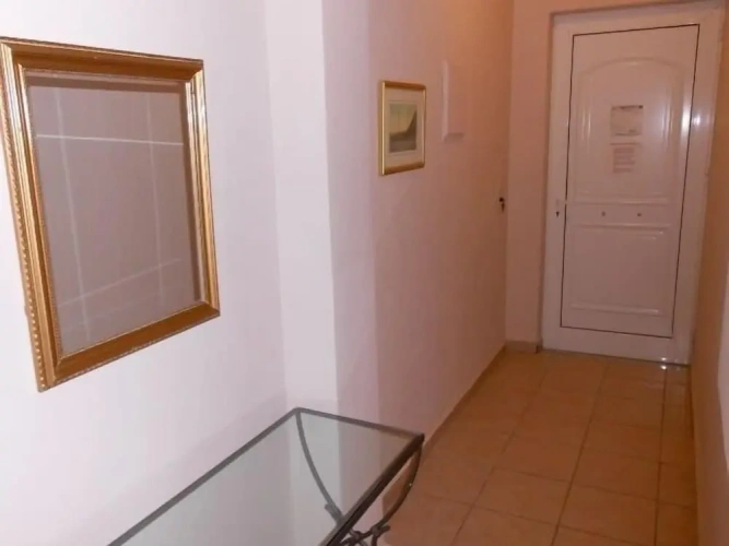 Economy Basement room