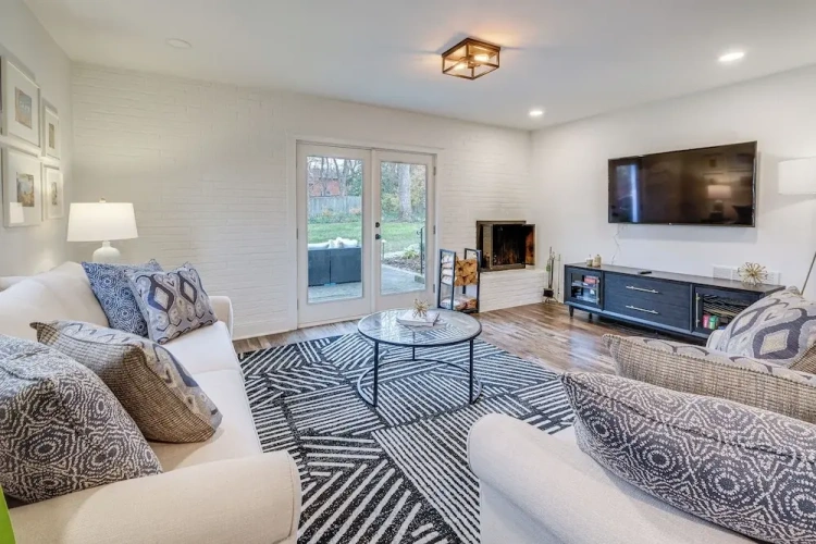 4 Bedrooms Cottage