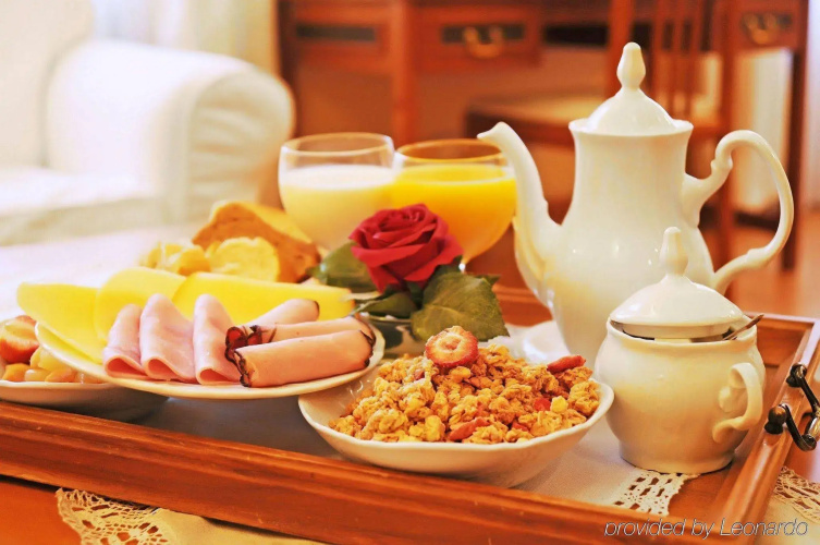 Fleur De Lis Hotel