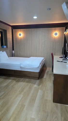 Sky Motel
