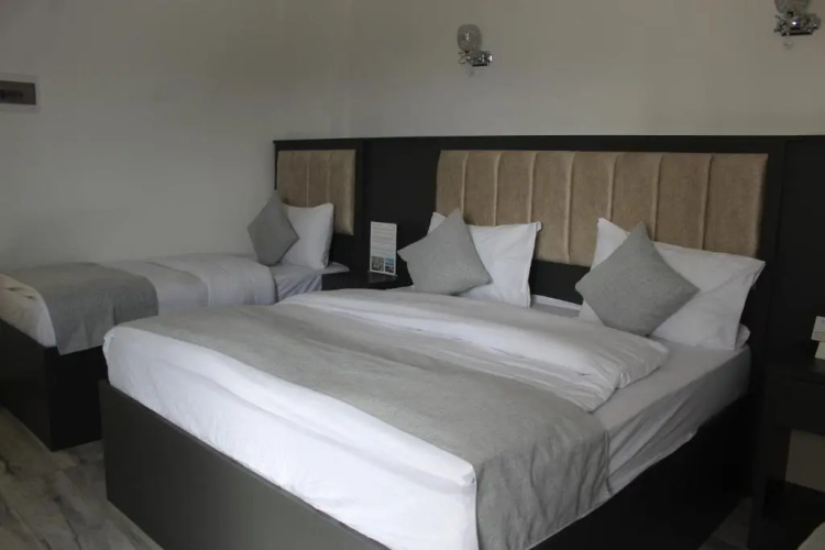 Holiday Season Hotel