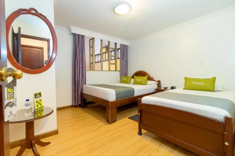 Standard Triple room