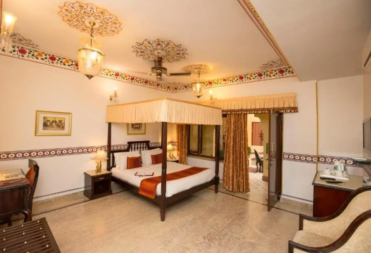 Royal Family Suite