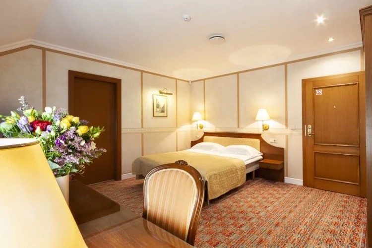 Deluxe Quadruple room