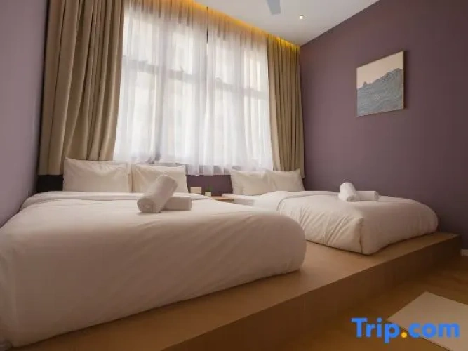 Twin Family Suite