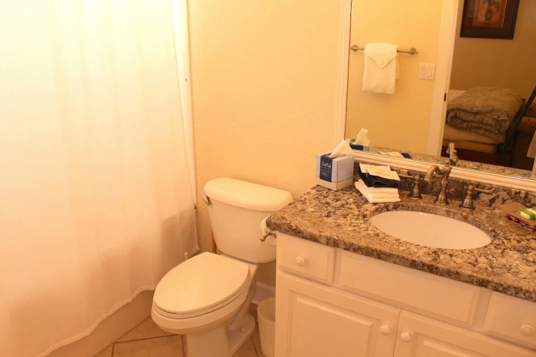 4848 Ocean Blvd - 4 Br Home