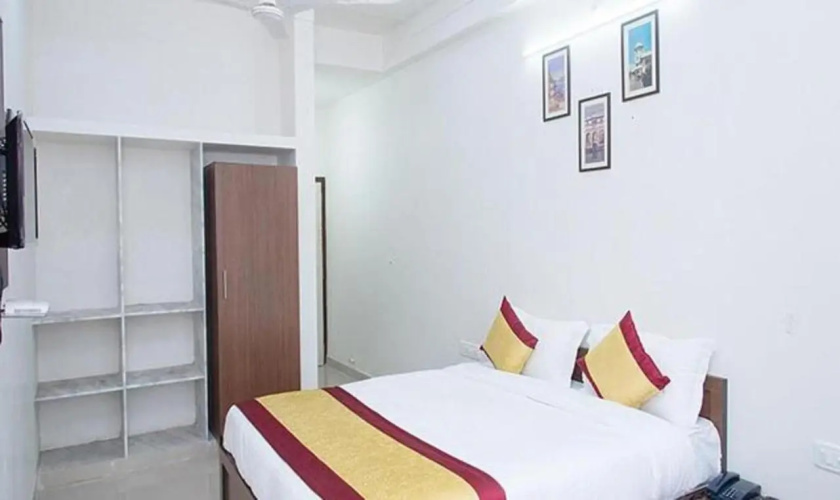 Fabhotel Prime Vallabh Villas