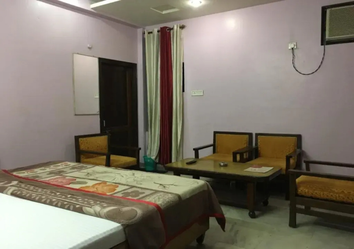 Hotel Samrat