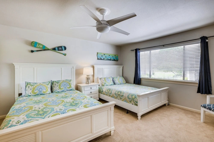 Beautiful Waterfront Condo on Lake Conroe w/ Dock