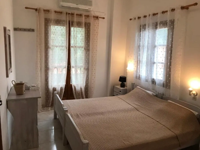 Economy Triple room