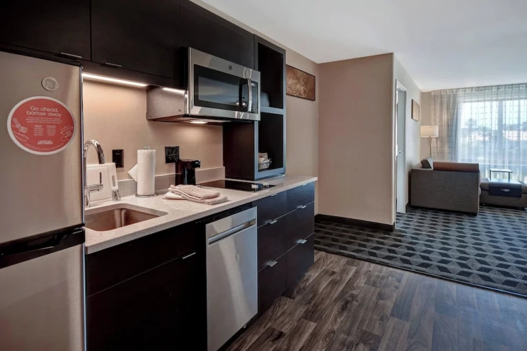 1 Bedroom Suite