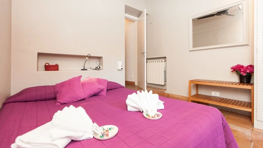 2 Bedrooms Apartment