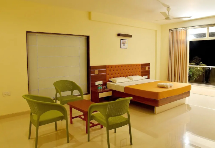 Hotel Sadhana Executive