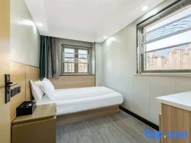 2 Bedrooms Suite