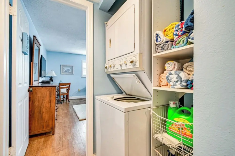 Steps to Sand: Condo w/ Pool Access in Cocoa Beach