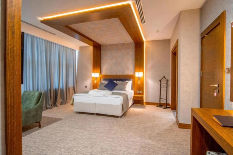 Parwar Hotel