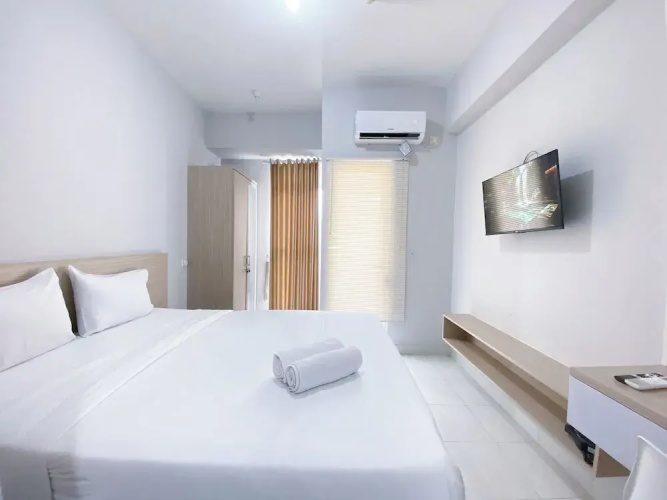 Minimalistic and Cozy Studio Amartha View Apartment