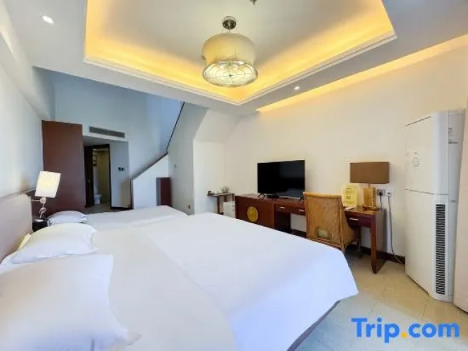 Deluxe Quintuple Family Duplex Suite with sea view