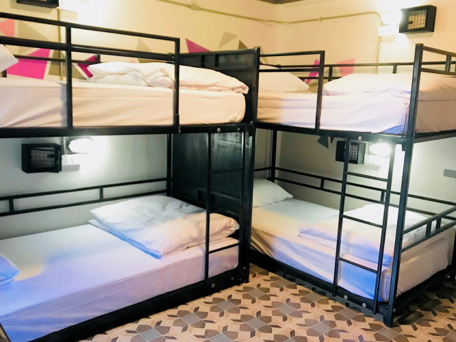 Bodega Phuket Party Hostel - Adults Only