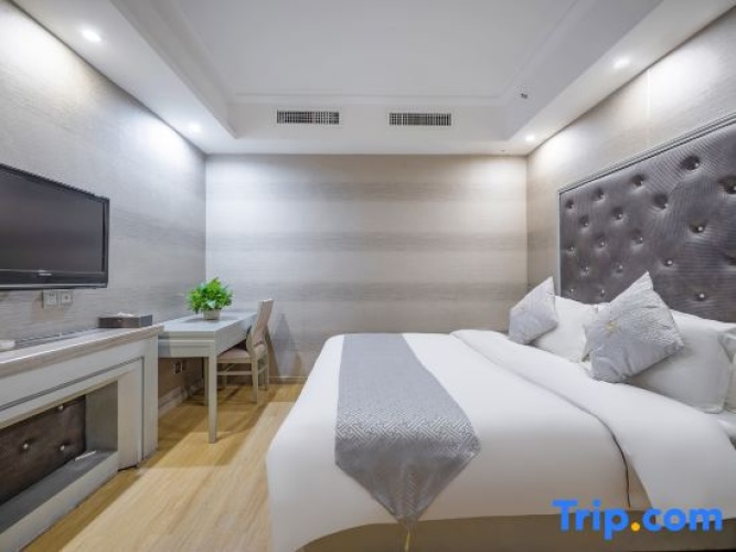 Deluxe Double Suite