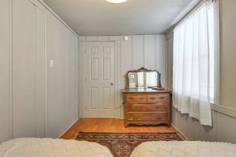 Stroll to Bradenton Riverwalk! Stylish Apartment